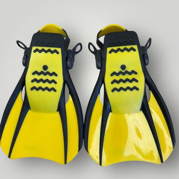 US Divers Trek Snorkling Diving Fins Compact Unisex Small Men 4-7 Women 6.5-8.5 - Picture 2 of 14